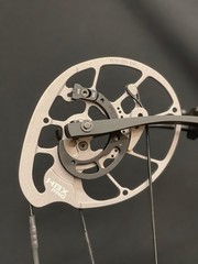Hoyt VTM 31 – Battleworn (Limited Edition Gray) – Hand: Right-hand Draw + More