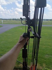 Horton High Country Camouflage Compound Bow/W Quiver and Bolts, Suitable for Men