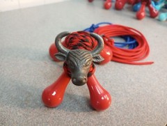FIERY RED Micro Brahma Bull ROPING DUMMY – Pro Paracord Training Set