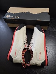 Evolv Hiking Shoes Women’s Cruzer Psyche Birch Stripe Size 9 (Women’s Size)