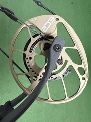 NEW PSE Mach 30 DS Right Hand 70# 24.5-30″ Compound Bow