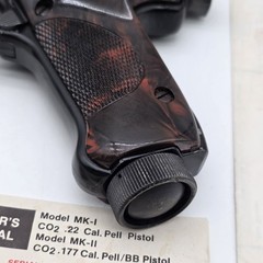 Vintage Crosman MARK I Single Shot .22 Caliber Pellet CO2 Target Pistol w/box