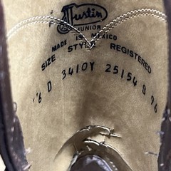 Justin 3410Y Youth Cowboy Boot with Bay Apache Leather Foot and a Roper Toe 6D