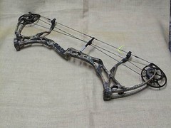 BEAR ARCHERY METHOD COMPOUND BOW RH 60LB/26.5-31″ W/CASE L@@K