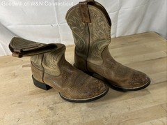 Ariat Heritage Roper Distressed Brown Leather Western Boots Men’s Size 9.5 D