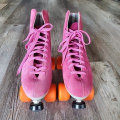 Sure-Grip Boardwalk Outdoor Quad Roller Skates Pink Suede Womens Sz 10-Mens 8.5