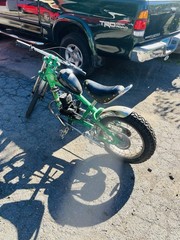 Schwinn S 49cc 2-Stroke Chain Drive Gas Motor Scooter – Green