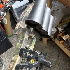 Barnett Vortex Compound Bow Hunting, Camouflage/Black TruGlo Sight