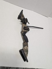PSE Recurve Takedown Bow Riser with Limbs 27 Draw 55lb Camo Hunting