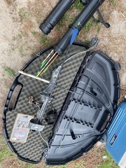 Kodiak 60lbs Compound Bow Set w/ Hard Case