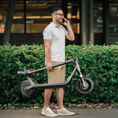 Foldable Electric Scooter for Kids Teens 250W Adjustable Height Lightweight Gift