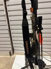 Mission MXB320 Crossbow (with 13) Bolts, (2) Broadheads, Case &Shoulder Harness