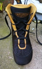 Them model 908 size YL inline skates Intuition small liners Oysi frames