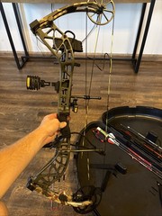 Bear Factory Approach RTH #70 Compound Bow – Realtree Edge Camo