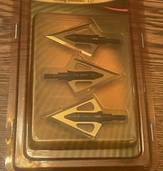 Vintage Game Tracker FirstCut 145 Premium Cut-On-Impact Broadheads NOS 3 Pack