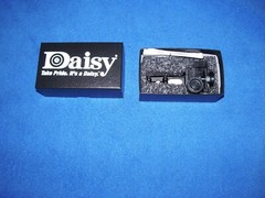 DAISY REAR PEEP SIGHT FOR MODEL 499 and 853, NEW, WITH FREE SHIPPING