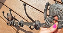 Wall Mount Coat Rack 23in long Metal Horse Head 3 Hook