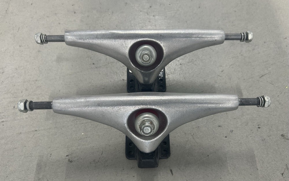 NEW SECTOR 9 GULLWING CHARGER SKATE GOLF SUP SURF SKATEBOARD RISERS BOLTS TRUCKS