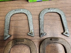 4 Wonder 2-1/2 Lb Pitching Horseshoes