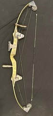 Vintage Bear Whitetail Hunter Compound Bow Left Hand 50 Inches Camo