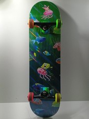 SANTA CRUZ SPONGEBOB 2019 HOLOFOIL SKATEBOARD (P13015362)