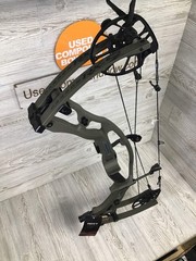 Hoyt RX-9 Right Handed Wilderness 60-70lbs 25-30″ Bow