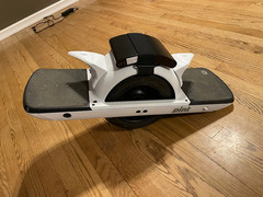 Onewheel foot holds
