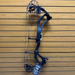 Item 3849 – PSE Archery Compound Bow – Mach 30 – RH – Black – #70 – 24.5”-30” DL