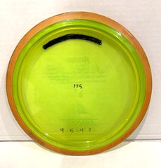 Axiom Discs Virus, Proton plastic, neon green, 175 grams, good condition overall