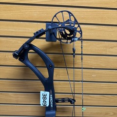 Item 3849 – PSE Archery Compound Bow – Mach 30 – RH – Black – #70 – 24.5”-30” DL