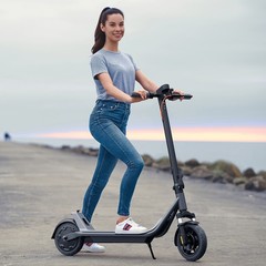 Foldable Electric Scooter for Kids Teens 250W Adjustable Height Lightweight Gift