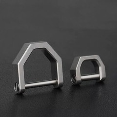 Titanium Alloy EDC Outdoor Type D Porable Car Keychain Horseshoe Buckle Hanging