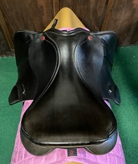 Albion Legend K2 Jumping Imported English Saddle Black Leather 18″ MW