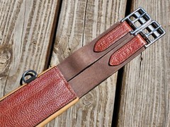 CWD Chestnut/Tan Padded Anatomic English Jumper Girth – 50″/125cm – Used Once!