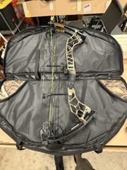 Blackout/Bear Intrigue Xt4 Left Hand Compound Bow