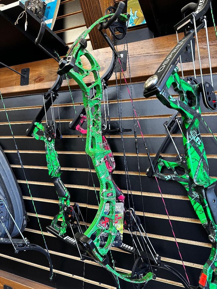 NEW PSE Reel Mudd Dawg Bowfishing RH Green BOWFISHING Bow Fishing Boat 40lb
