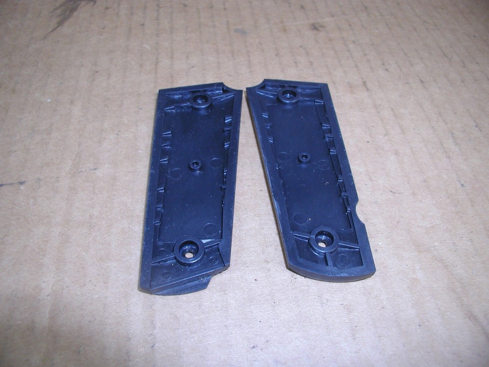 KWC ASP311B Air Pistol – Grips Plastic Used