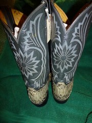 TONY LAMA COBRA HEAD BOOTS MENS 81/2B SNAKE SKIN MADE IN USA