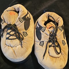 Five Ten Lace-Up Climbing Shoes Beige/Black US 9 Medium (D, M)