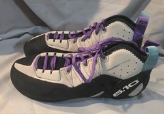 Adidas 5.10 Grandstone Climbing Shoes Black Purple BC0866 Men SZ 10 NWOB Defect