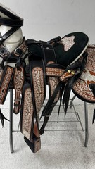 Charro Saddle – Black & Chestnut Bordada “El Jinete Real” (15.5”)