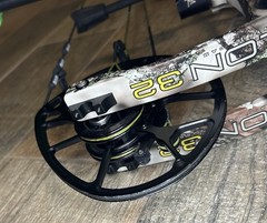 Mathews Halon 32 6 Compound Bow, Hunt Ready, Complete, Extras, LH 60-70lbs