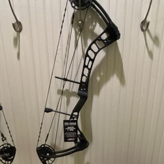 PSE Drive NXT Compound Bow 70lbs 29in Right Hand 32in Black Aluminum Bow Hunting
