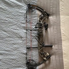 Blackout Intrigue MX RH Compound Bow Camo 16-30in 20-70lb Aluminum