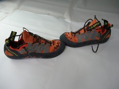 La Sportiva Tarantulace Rock climbing shoes 10.5 size