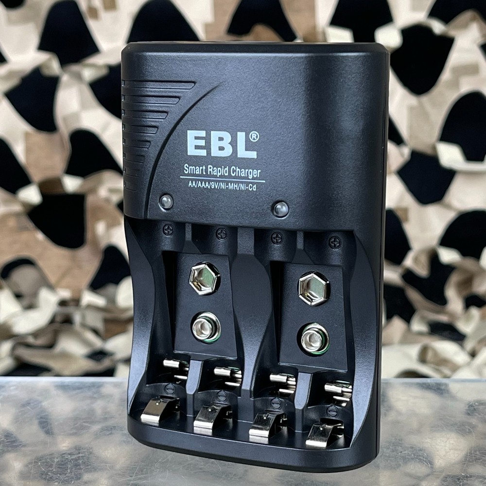 EBL 802 Smart Battery Charger For 9V/AA/AAA Ni-MH Ni-CD Rechargeable Batteries