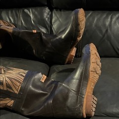 Cabela’s Brown and Black Camouflage waders