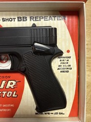 MARKSMAN .177 BB , Pelllet or Dart Repeater Air pistol with manual