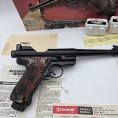 Vintage Crosman MARK I Single Shot .22 Caliber Pellet CO2 Target Pistol w/box
