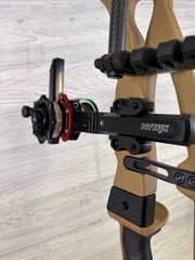 Hoyt RX-9 Left Handed 60-70# Bourbon with Accessories
